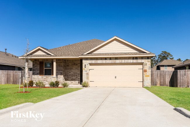 Primary Photo - 15149 Meadow Glen S