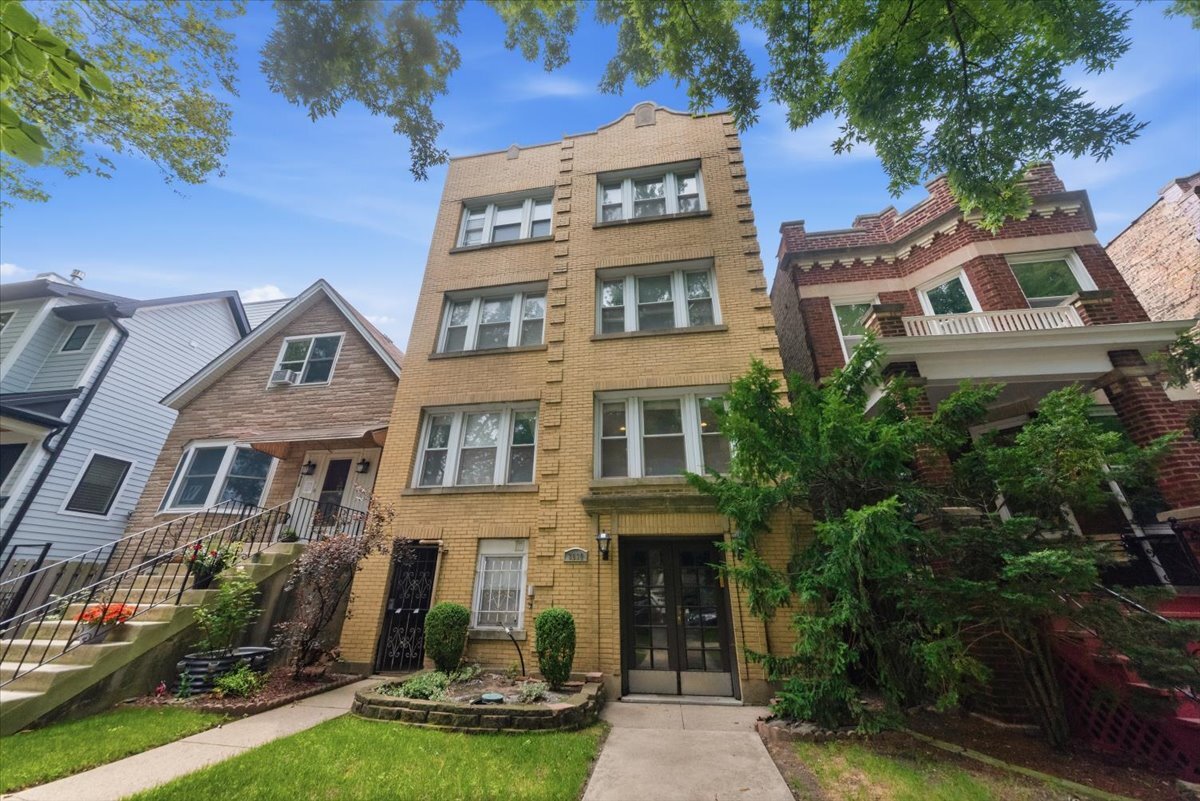 Building Photo - 3630 N Bosworth Ave
