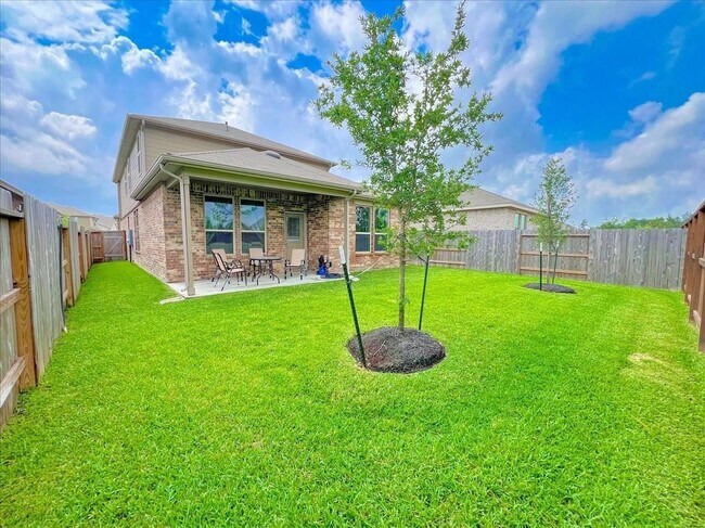 Building Photo - 14463 Cedar Ledge Ln