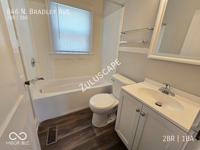 Building Photo - 846 N Bradley Ave