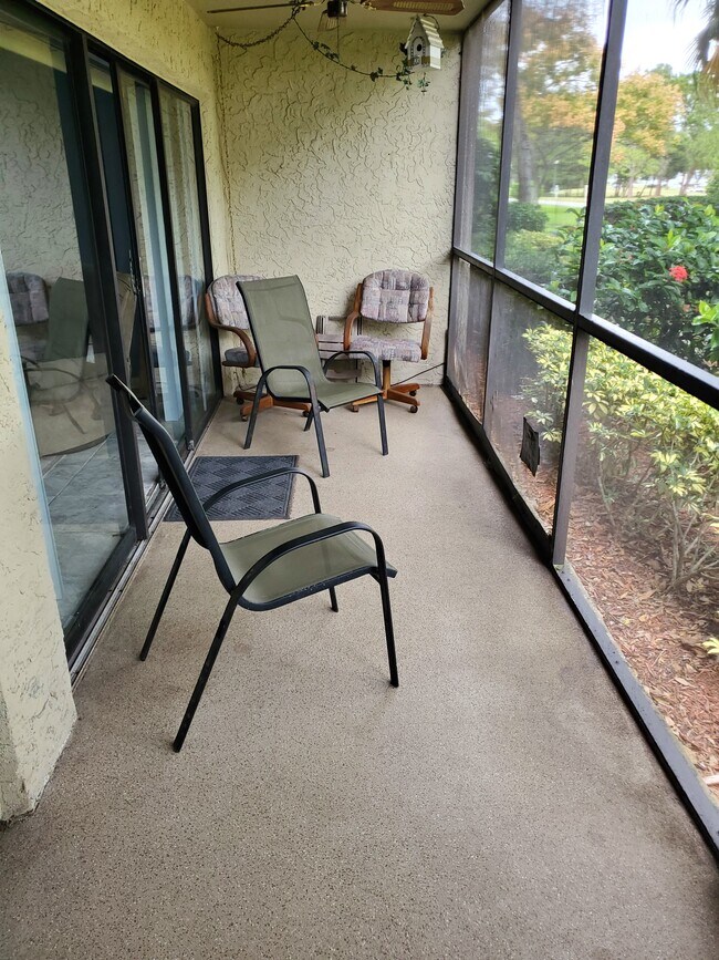 Building Photo - 2800 Cove Cay Dr