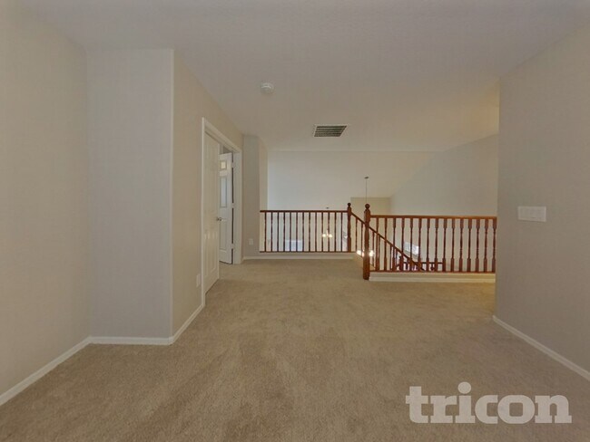 Building Photo - 35002 N Bandolier Dr