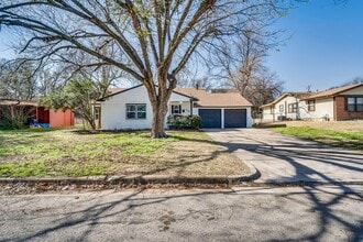 Building Photo - 3561 Westfield Ave