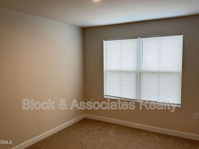 Building Photo - 1337 Rollman Farm Rd