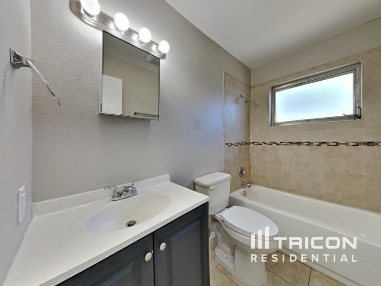 Building Photo - 29741 66th Way N