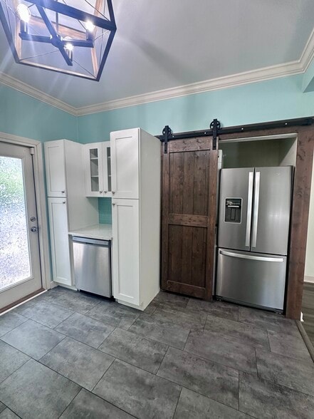 Laundry/Fridge/Dishwasher included - 778 Charles Allen Dr NE