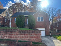 Building Photo - 3013 Nash Pl SE