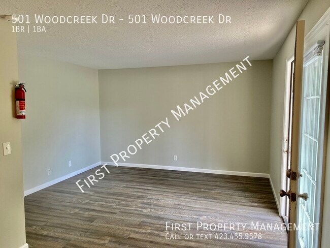 Building Photo - Rossville 1Bed/1Bath Remodeled Apartment! ...