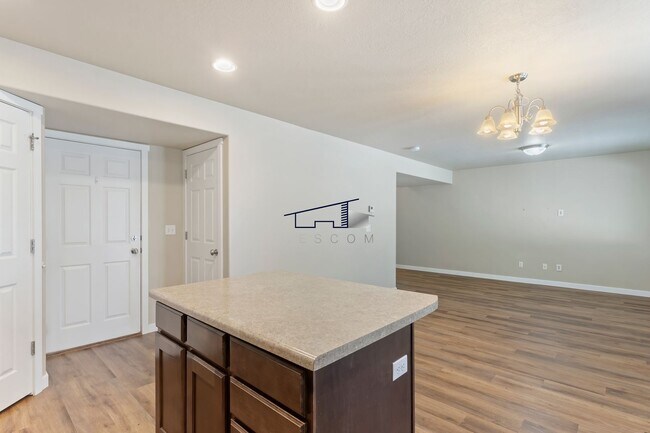Building Photo - Great Centerville 3 Bedroom 2 Bathroom Home!