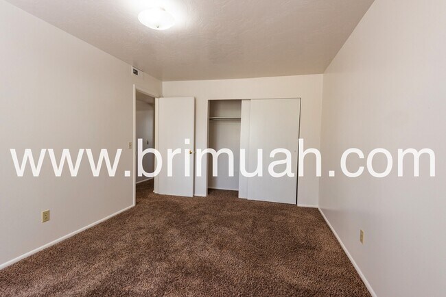 Building Photo - 4727 S 1300 E