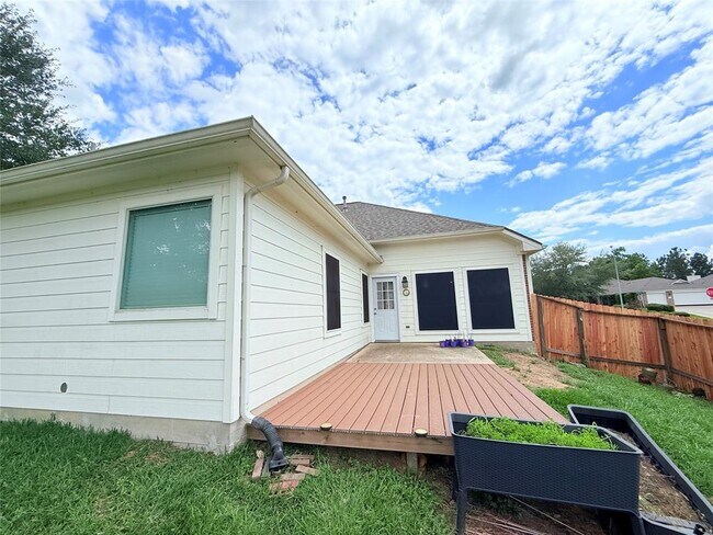 Building Photo - 2212 Highland Crossing Dr