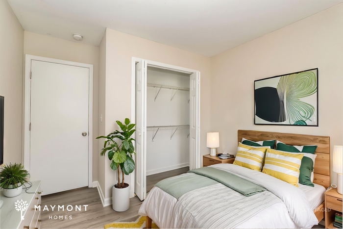 Building Photo - 345 Wingo St