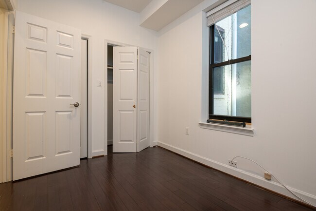 Building Photo - 1614 15th St NW