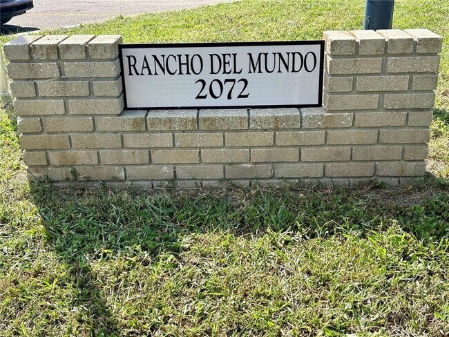 Building Photo - 2073 Denmark St