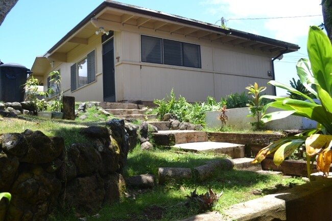 Primary Photo - 47-381-381 Ahuimanu Rd