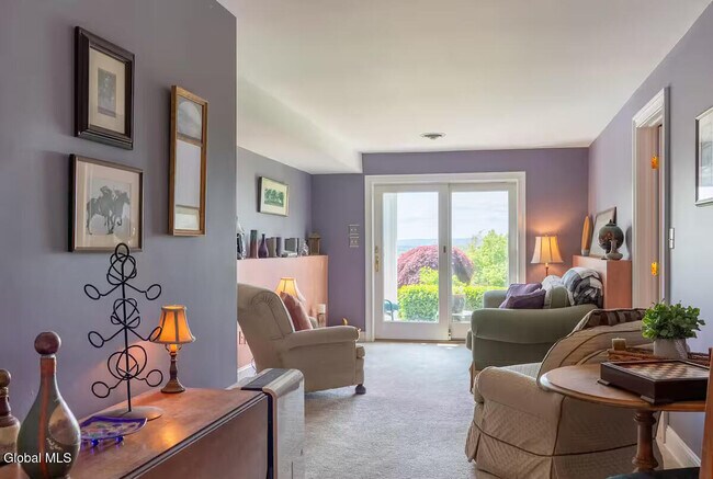 Building Photo - 27 Hill Rd