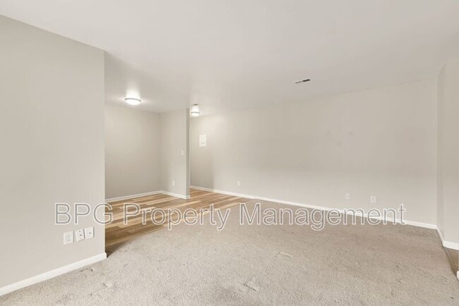 Building Photo - 139 Green St