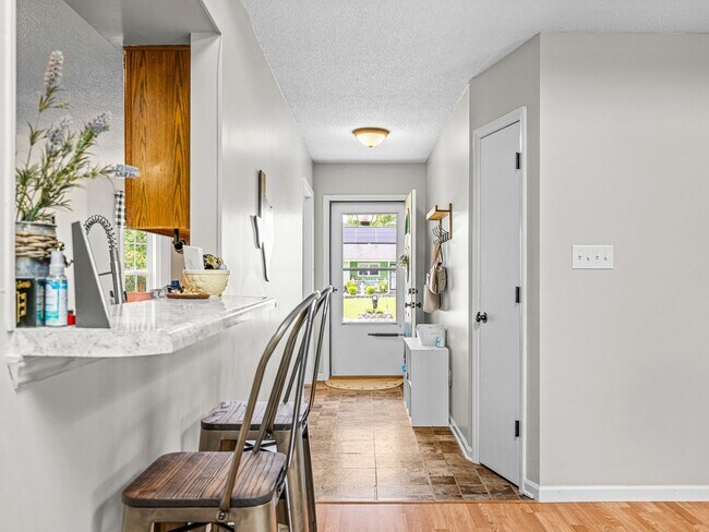 Building Photo - Raintree Subdivision