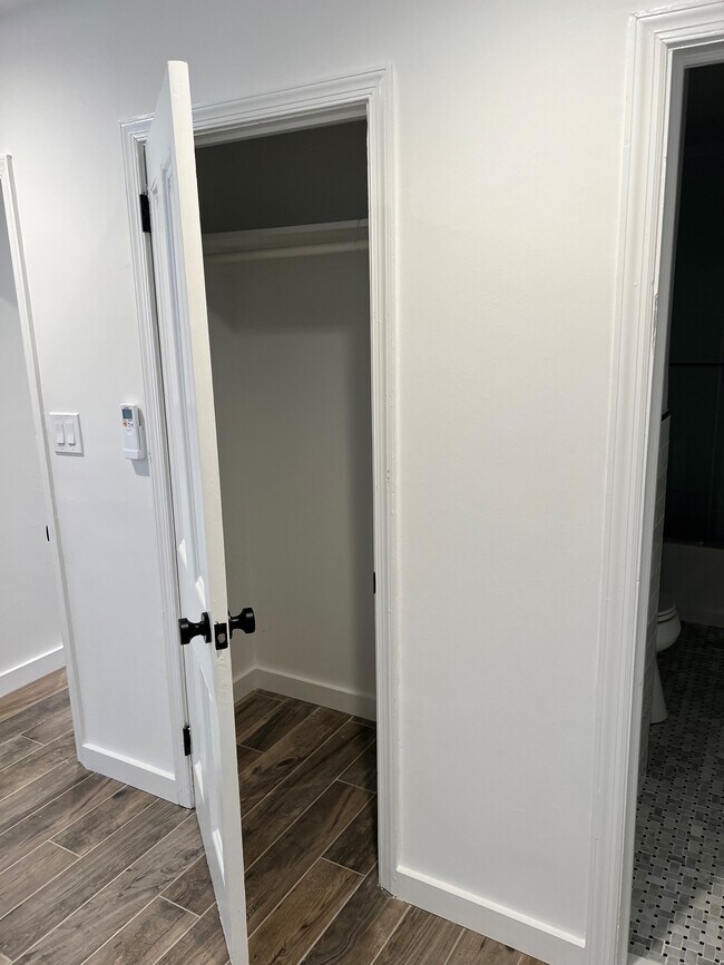 Building Photo - 215 5th St SE