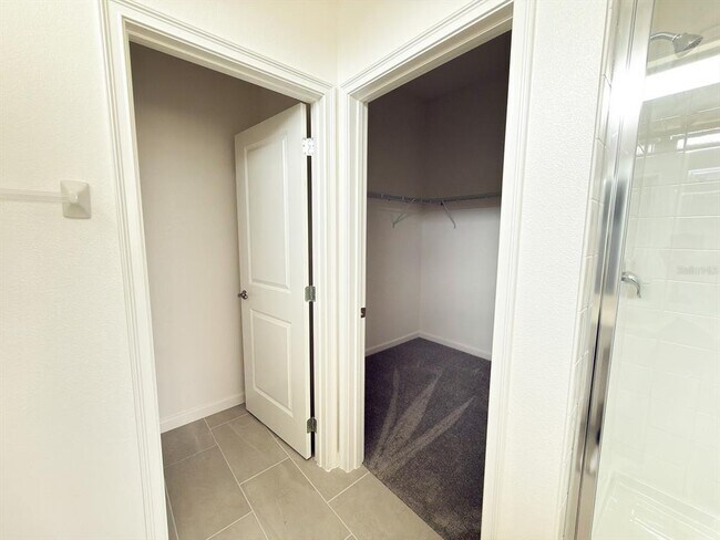 Building Photo - 1291 Butterfly Orchid Rd