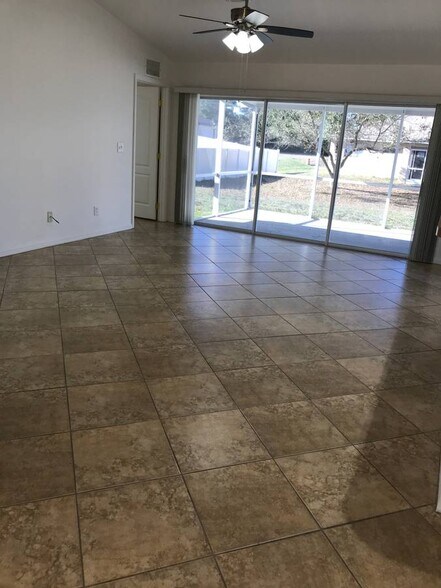 Building Photo - 1739 NW 19th Ter