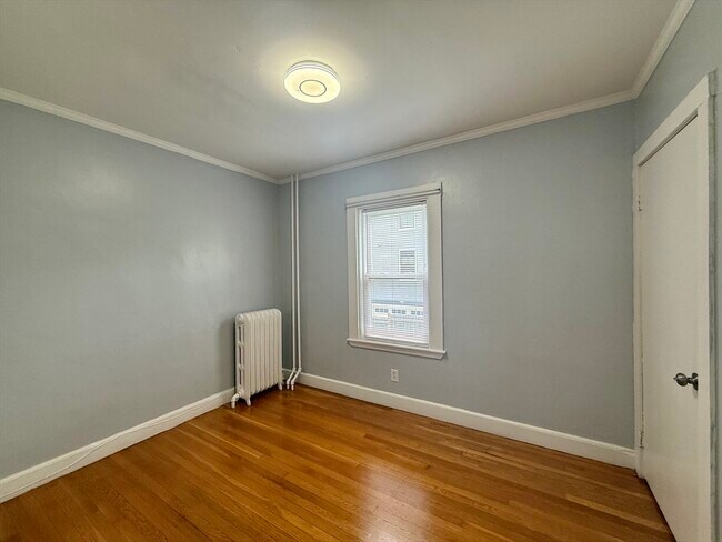 Building Photo - 87 Glendower Rd