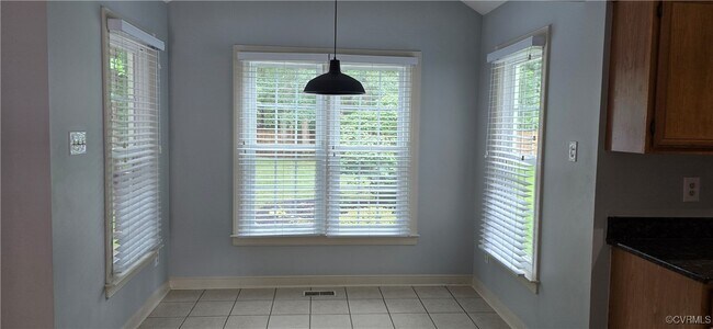 Building Photo - 4520 Cedar Forest Rd