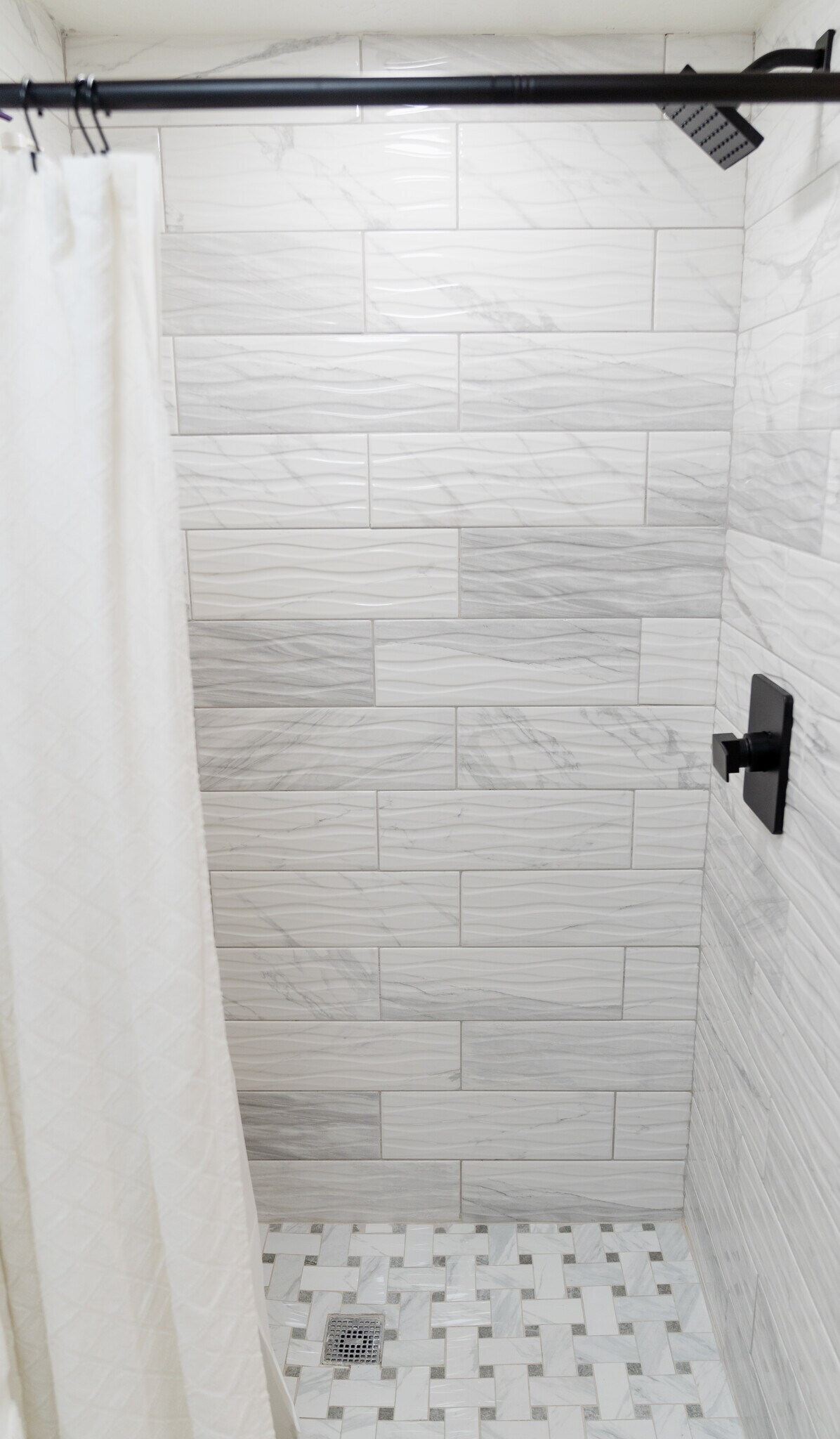 Building Photo - 6805 S Nye Dr