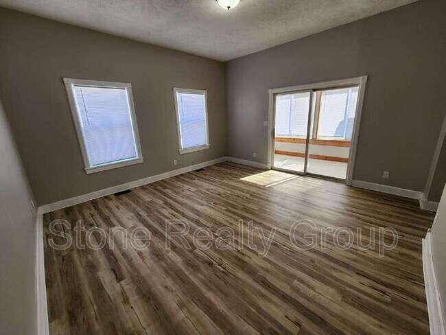 Building Photo - 1217 S 17th St