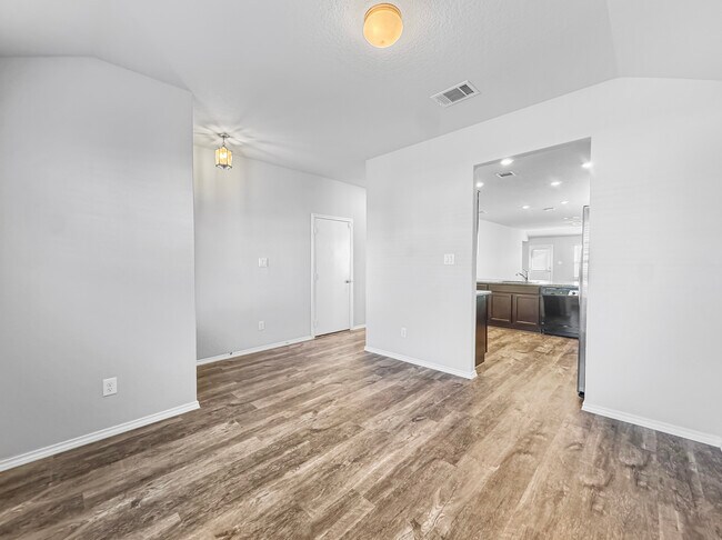 Building Photo - 9714 Marbach Hl