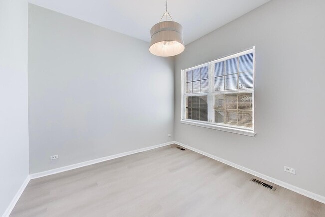 Building Photo - 2073 Cambria Ct