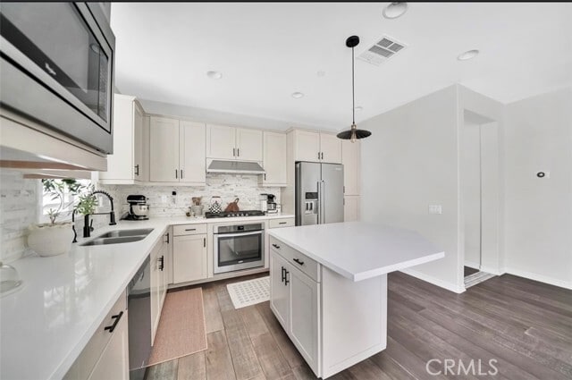 Building Photo - 5086 Burgundy Ln