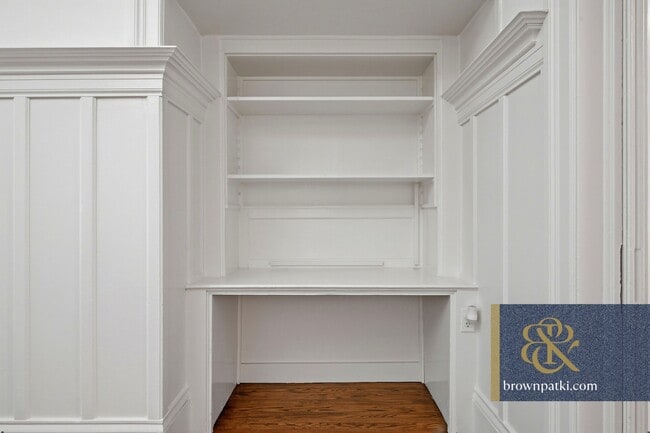 Building Photo - 1056 Cole St