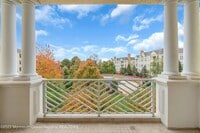 Building Photo - 131 Oval Rd