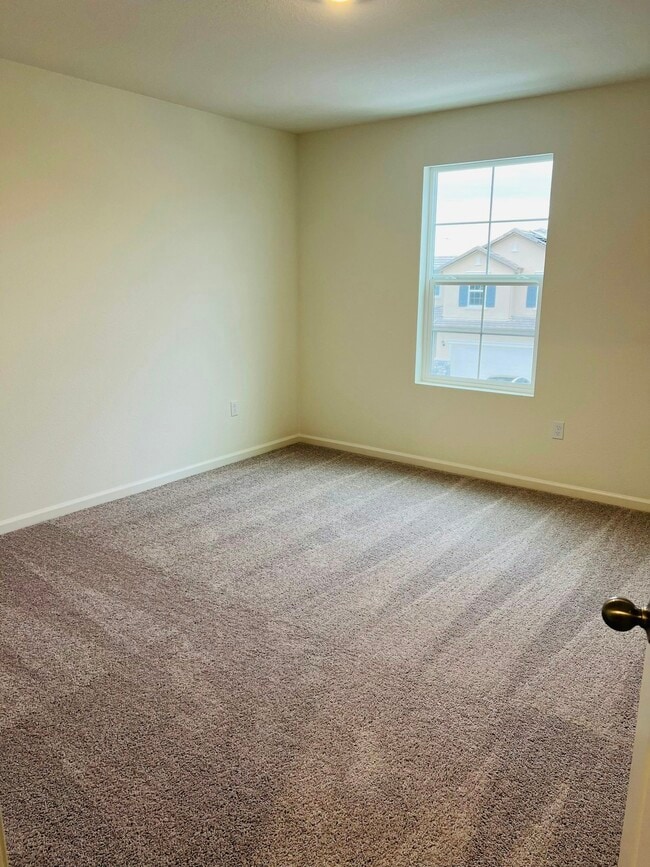 Building Photo - 5433 Riverview Ln