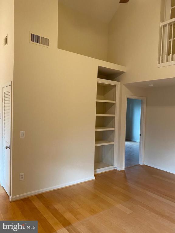 Building Photo - 20445 Chesapeake Square