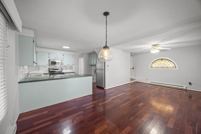 Building Photo - 4984 HWY 264