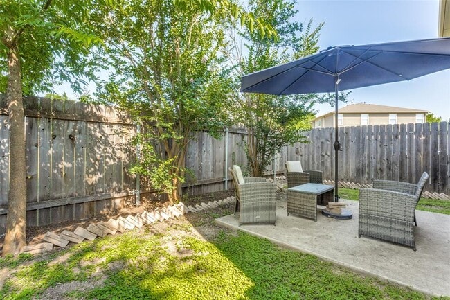 Building Photo - 14416 Lewis Carroll Ln