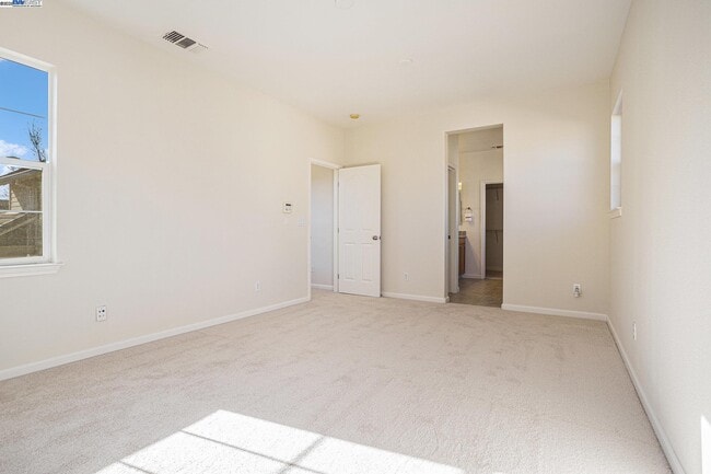 Building Photo - 463 W Felicidad Ave