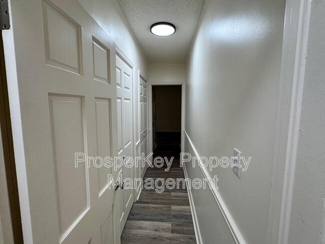 Building Photo - 2112 41st St