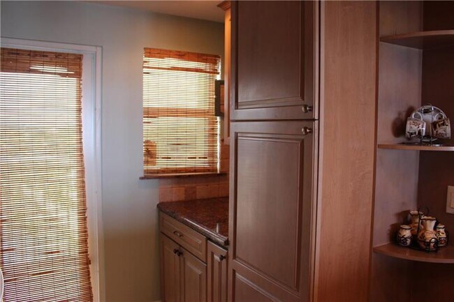 Building Photo - 750 N Ocean Blvd