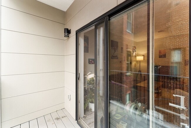 Building Photo - 1457 Tremont St