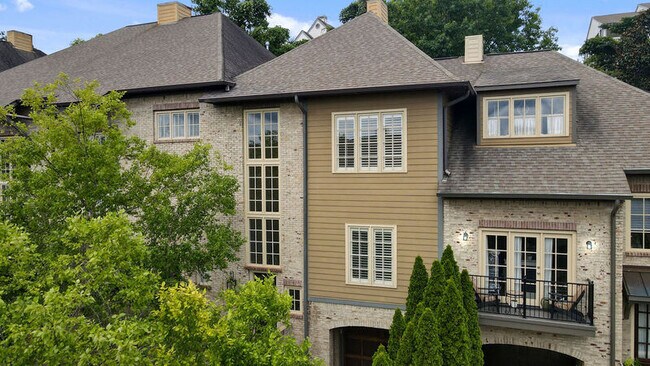 Primary Photo - 2081 Eagle Ridge Dr
