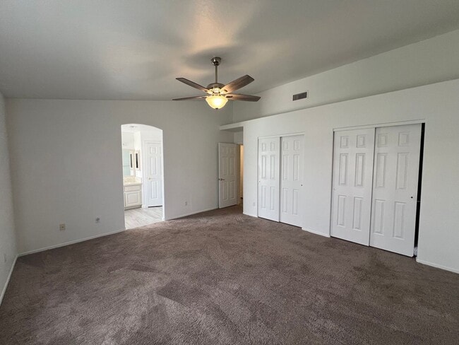 Building Photo - 4 BEDROOM POOL HOME!