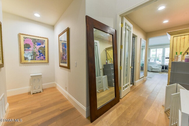 Building Photo - 2230 Memory Ln