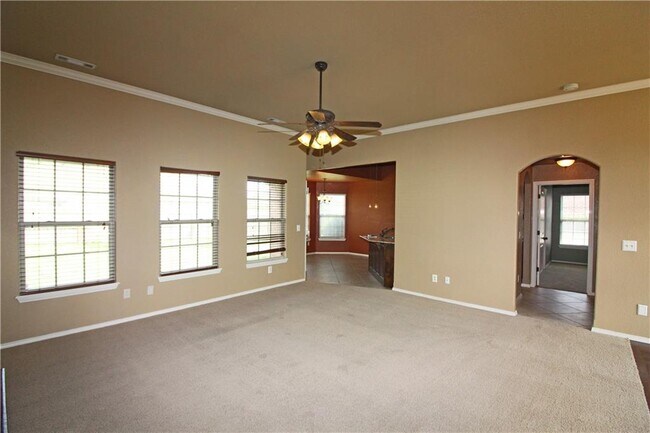 Building Photo - 3001 SW Woodruff St