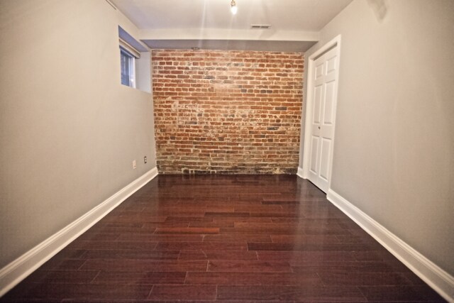 Building Photo - Sweet Bloomingdale TwoBedroom!