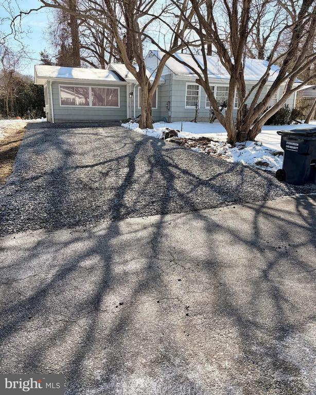 Building Photo - 1570 Overlook Dr