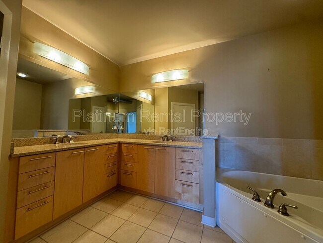 Building Photo - 264 19th St NW