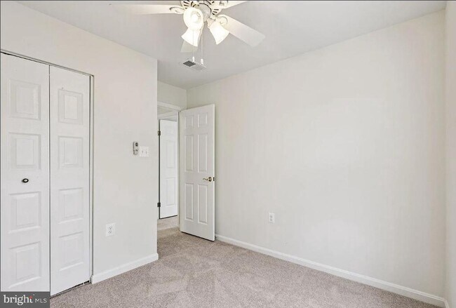 Building Photo - 14215 Heritage Crossing Ln